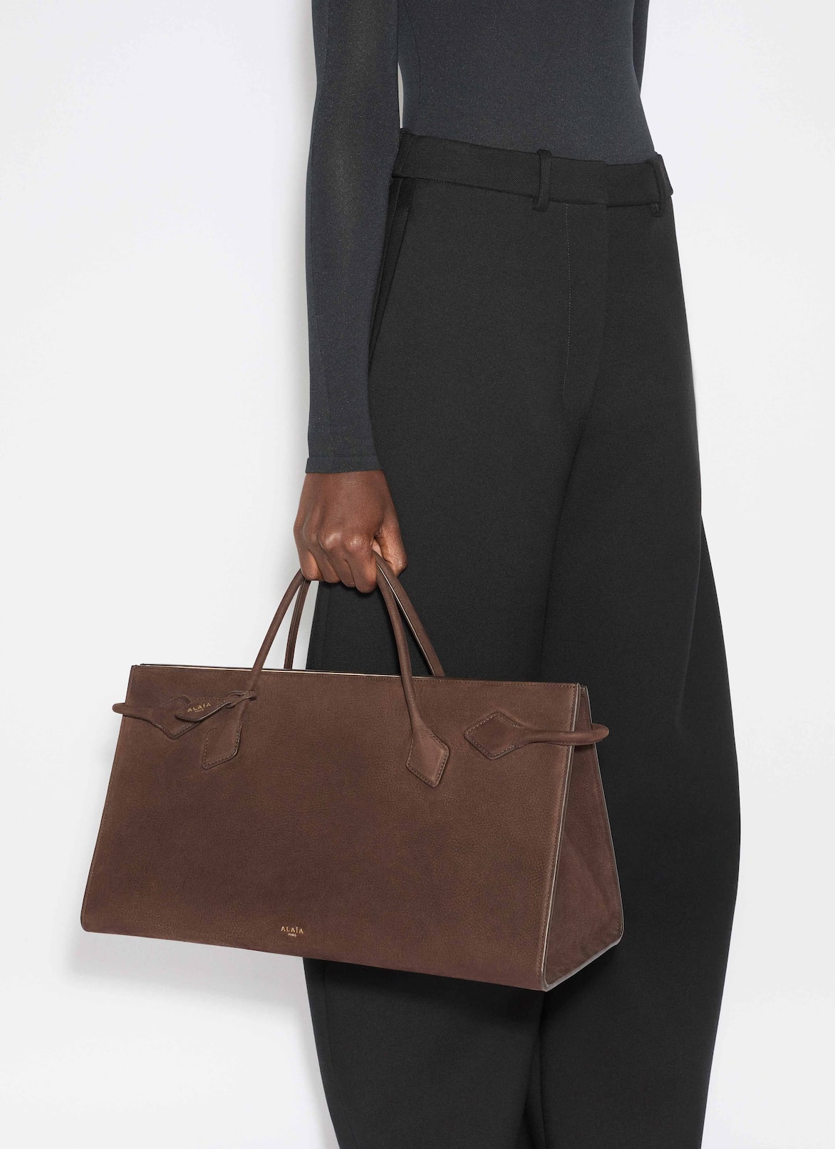 LE TECKEL TOTE BAG IN NUBUCK ALAÏA DARK BROWN LE TECKEL TOTE BAG IN NUBUCK